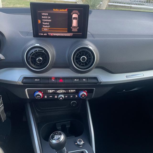 AUDI Q2 35 TDI Business