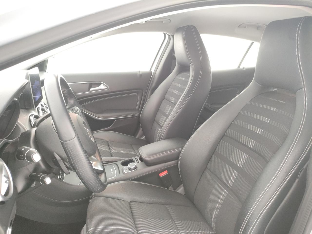 Mercedes-Benz GLA 180 Sport auto