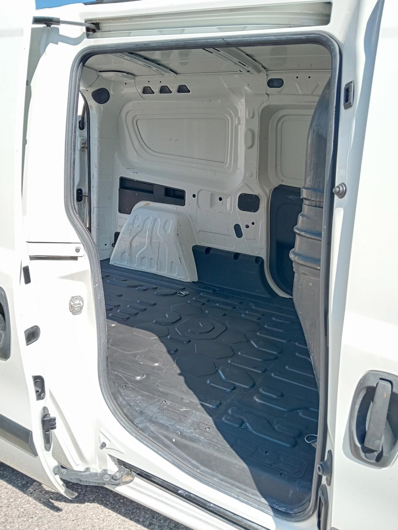 Fiat Doblò 1.6 MJET 105CV PL-TN Cargo 3 posti UNIPROPRIETARIO