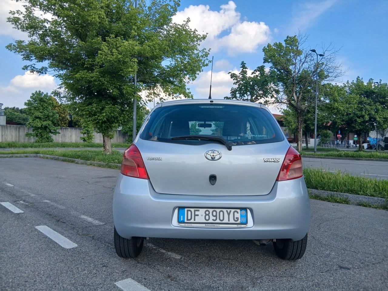 Toyota Yaris 1.3 5 porte