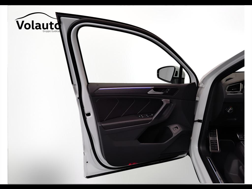 VOLKSWAGEN Tiguan II 2021 - Tiguan 2.0 tdi R-Line 4motion 150cv dsg