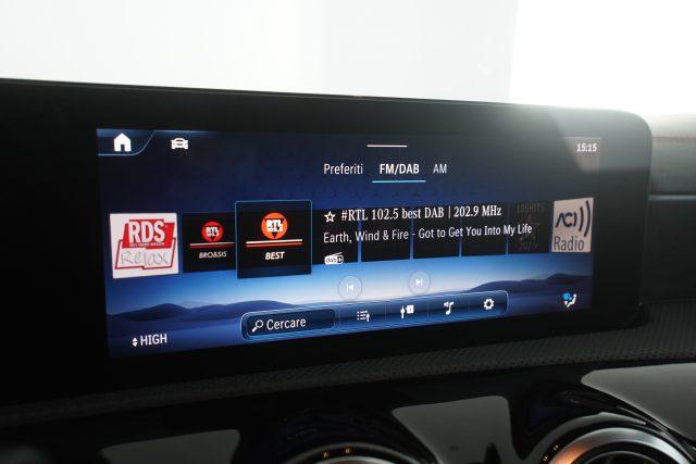 MERCEDES-BENZ CLA sse 200 Automatic Shooting Brake AMG Line Advanc