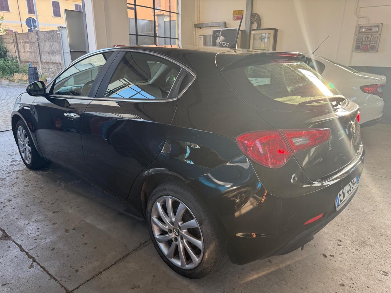 Alfa Romeo Giulietta 2.0 JTDm-2 150 CV Distinctive