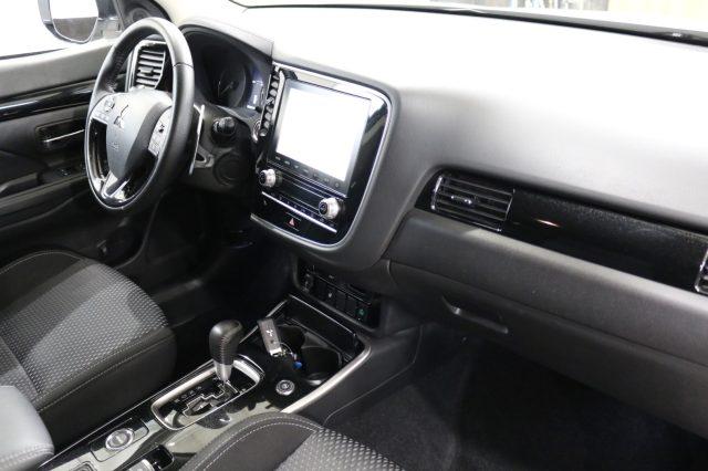 MITSUBISHI Outlander 2.0 4WD GPL Bi-fuel CVT Diamond SDA 7 posti