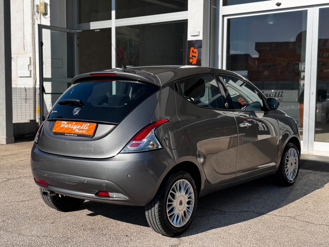 Lancia Ypsilon 1.2 69 CV 5 porte GPL Ecochic Gold