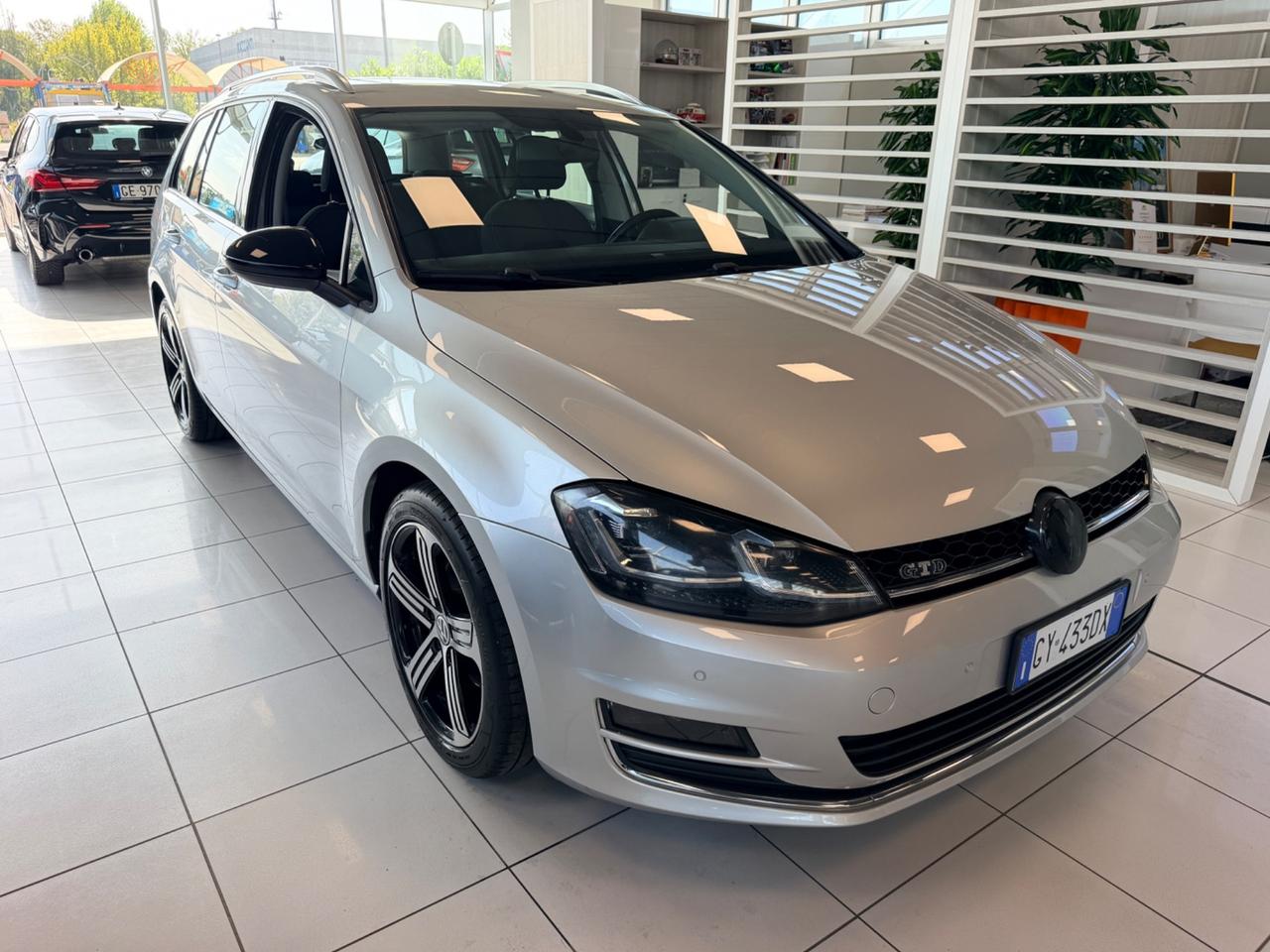 Volkswagen Golf Variant Business 1.6 TDI 110 CV DSG Highline BMT