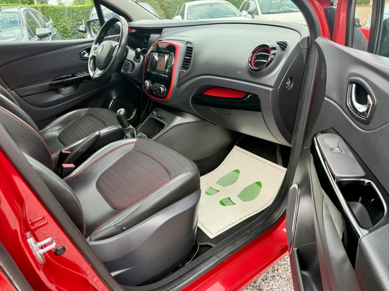 Renault Captur 1.5 dCi EDC Project Runway Ok NEOPATENTATI