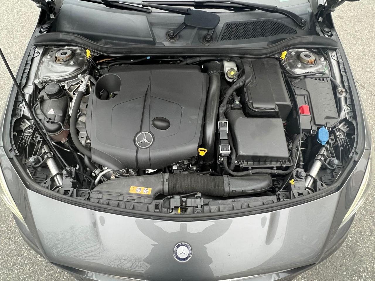 Mercedes-Benz CLA 200 Premium CLA 200 D #9329