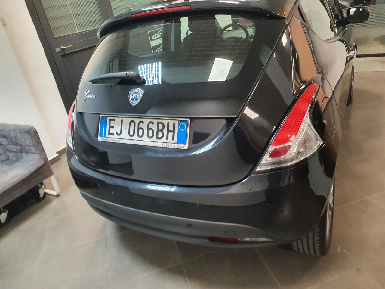 Lancia Ypsilon