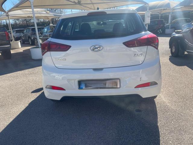 HYUNDAI i20 1.2 5 porte Classic