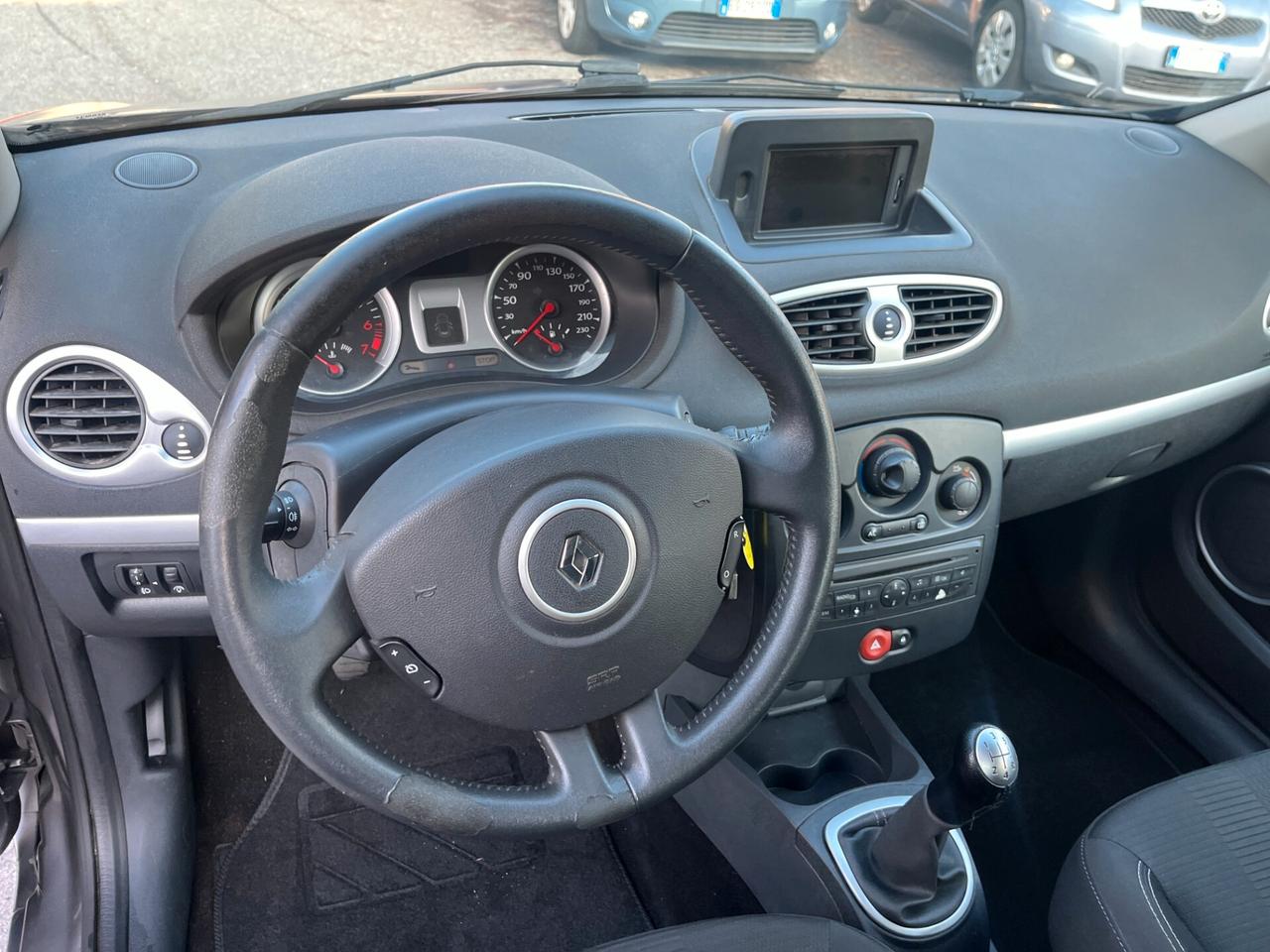 Renault Clio 1.2 16V SporTour Dynamique