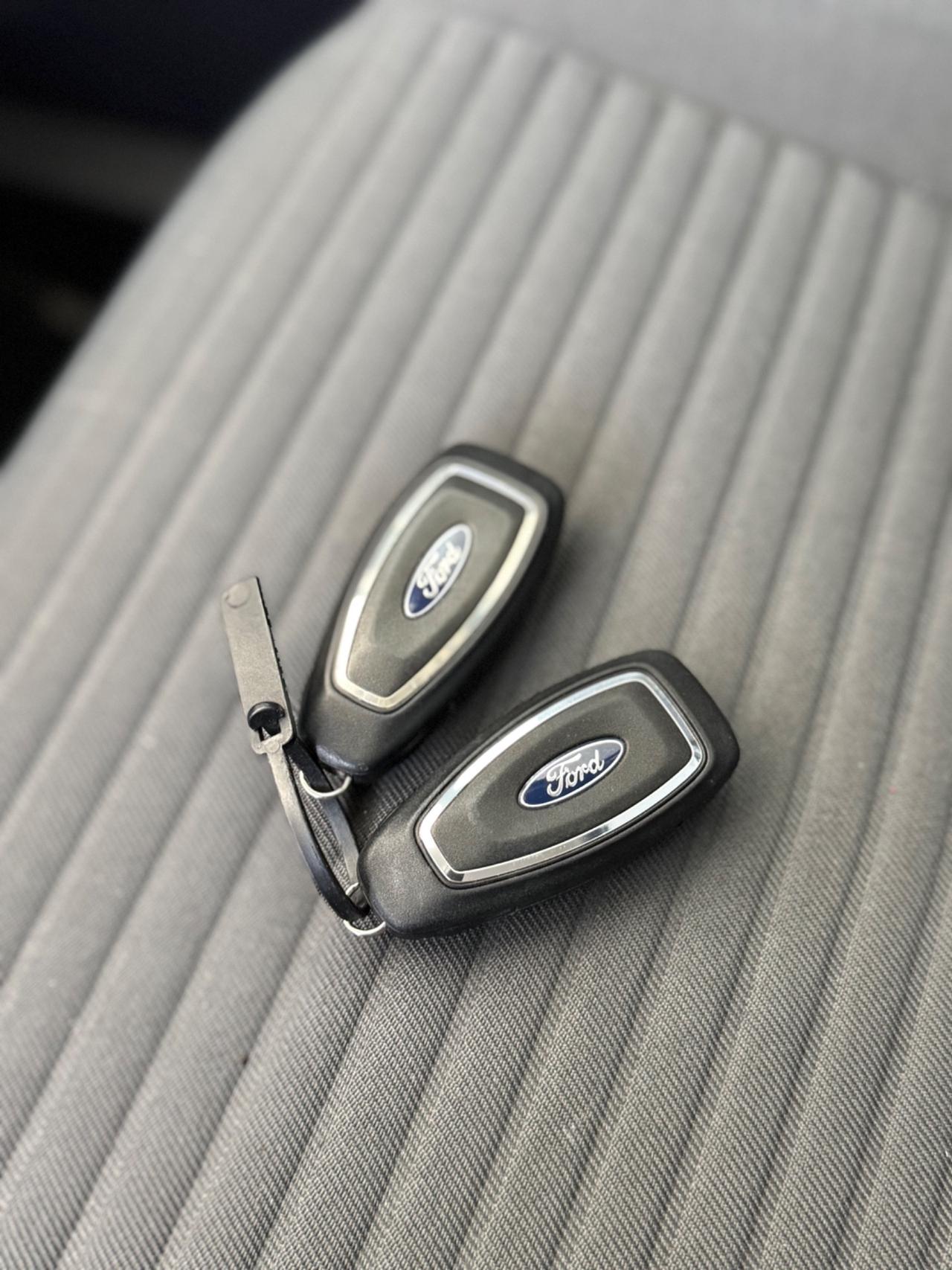 Ford C-Max 1.5 TDCi 120CV Titanium FULL