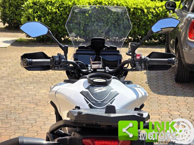 YAMAHA Tracer 9 GT Tris Quick-Shifter Tris di borse originali.