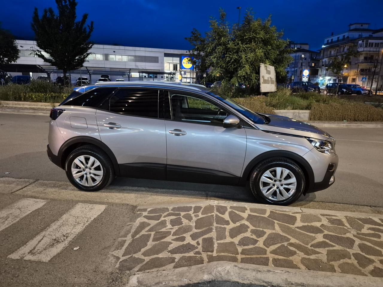 Peugeot 3008 BlueHDi 120 S&S Allure