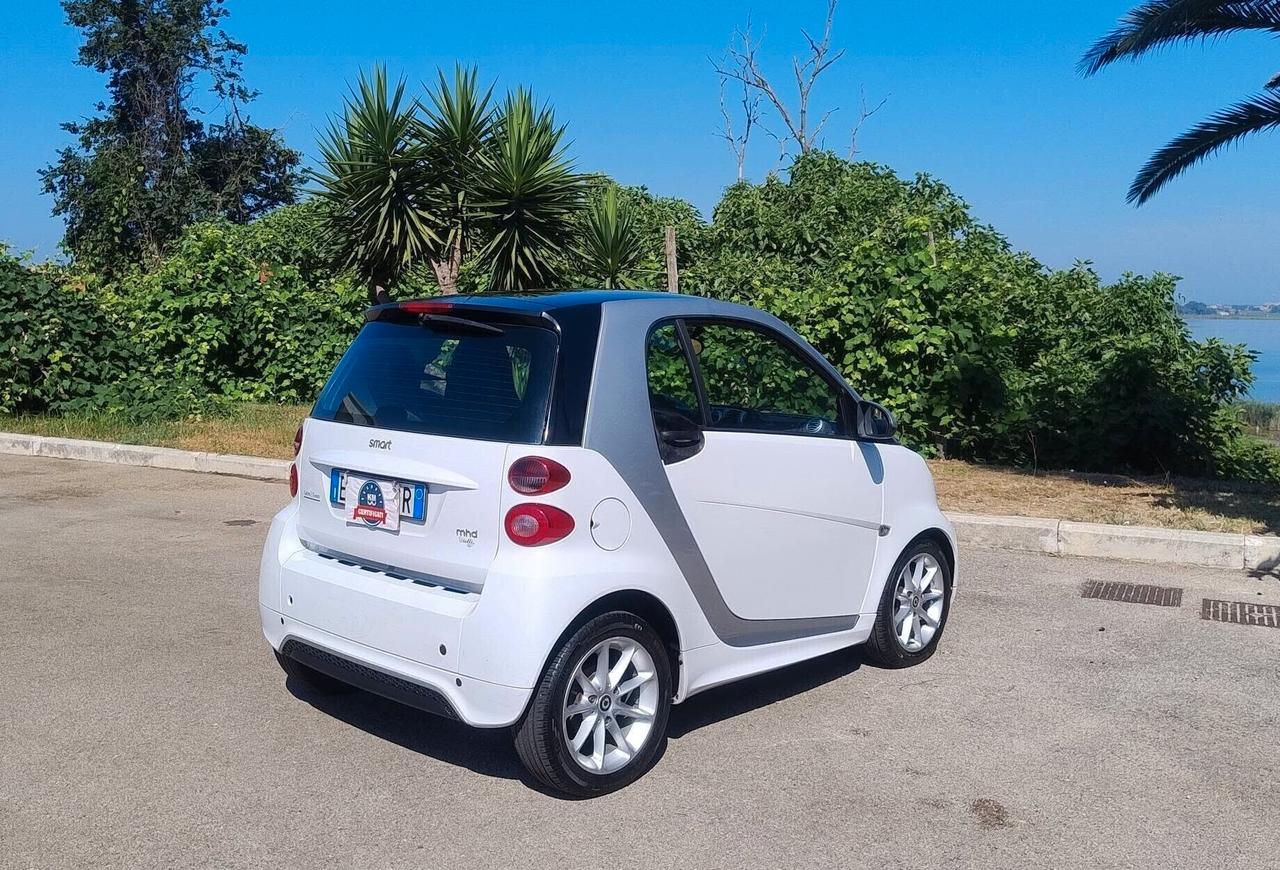 Smart ForTwo 1000 52 kW MHD coupé passion