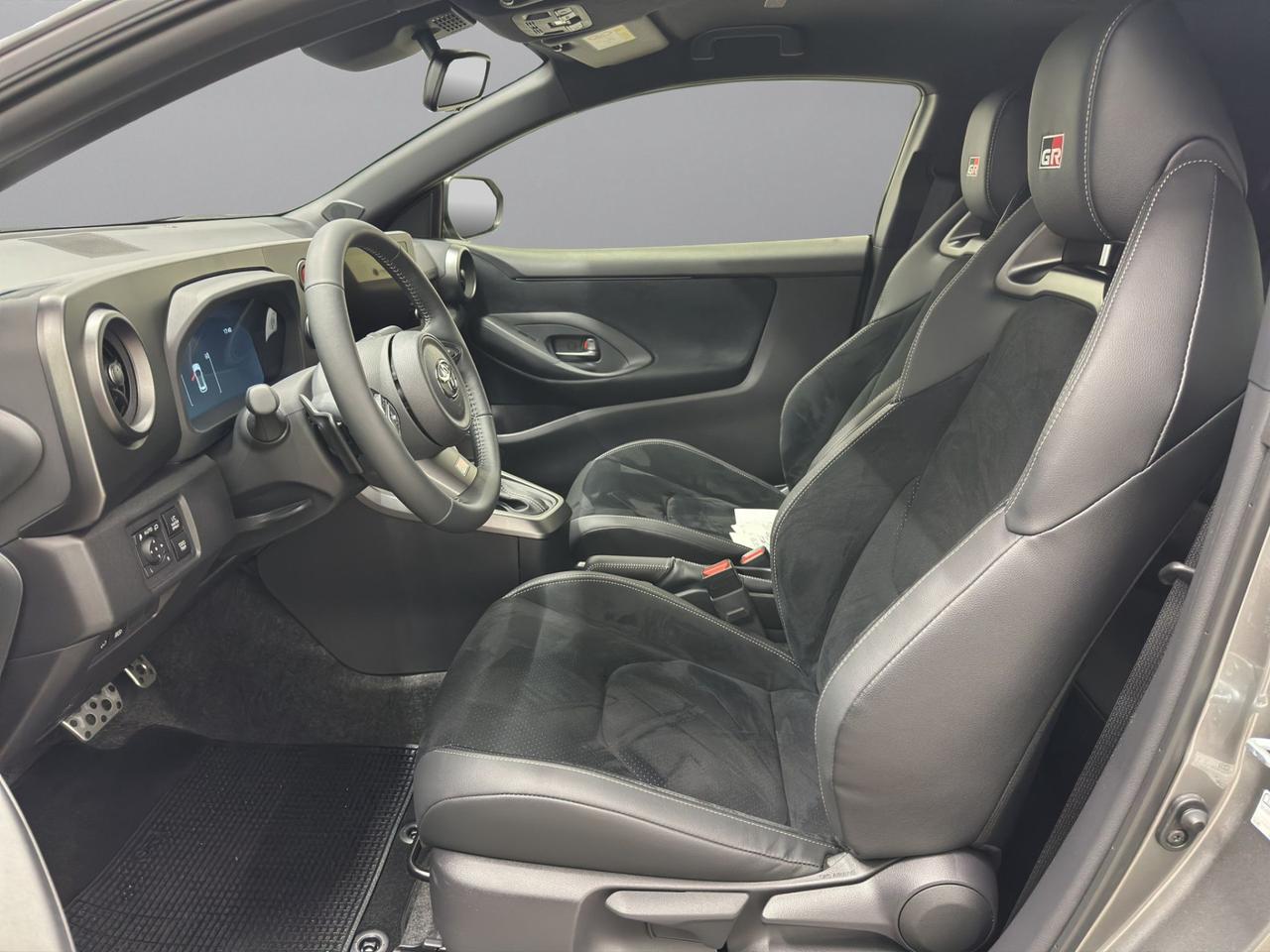 Toyota GR Yaris 1.6 Circuit dat-8