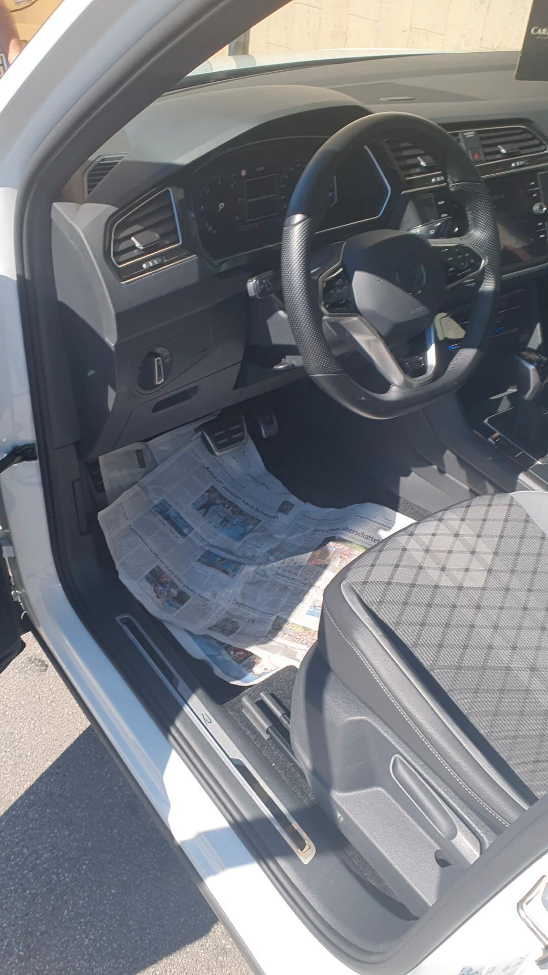 Volkswagen Tiguan 2.0 TDI 150 CV SCR DSG 4MOTION R-Line