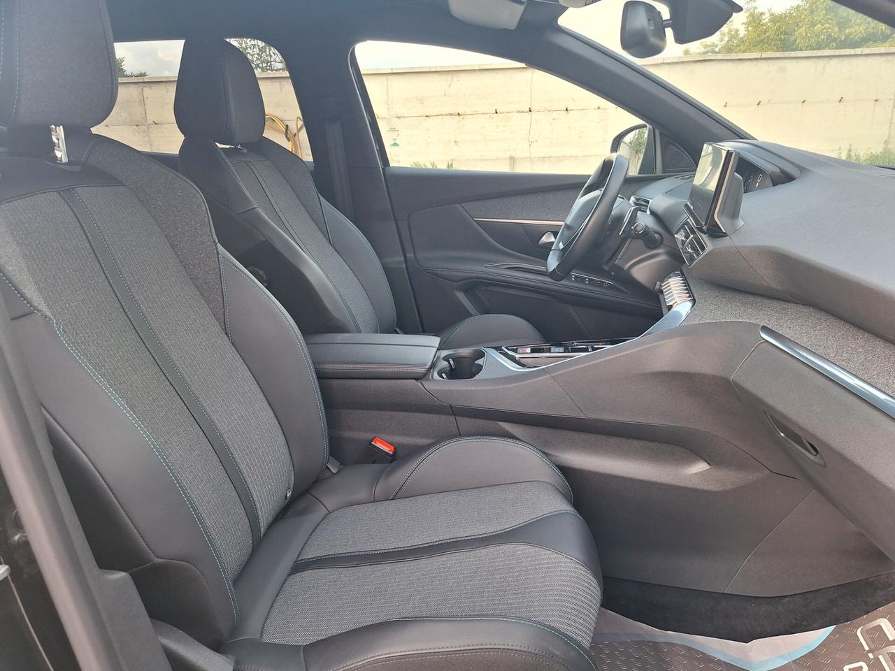 Peugeot 3008 BlueHDi 130 S&S EAT8 Allure Pack Nav+Retrocam.