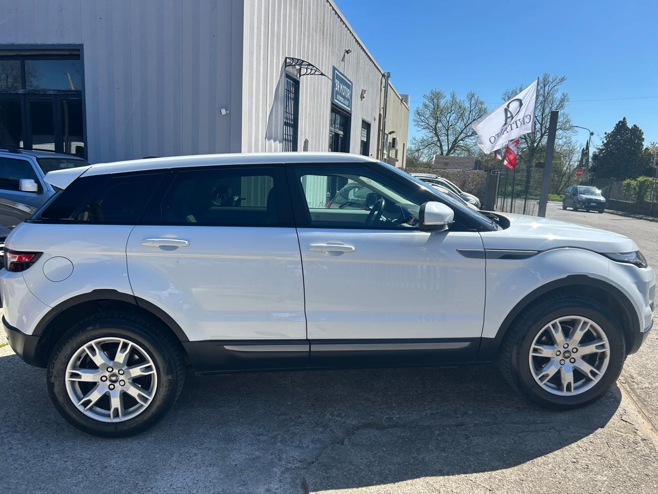 Land Rover Range Evoque 2.2 TD4 5p. Prestige