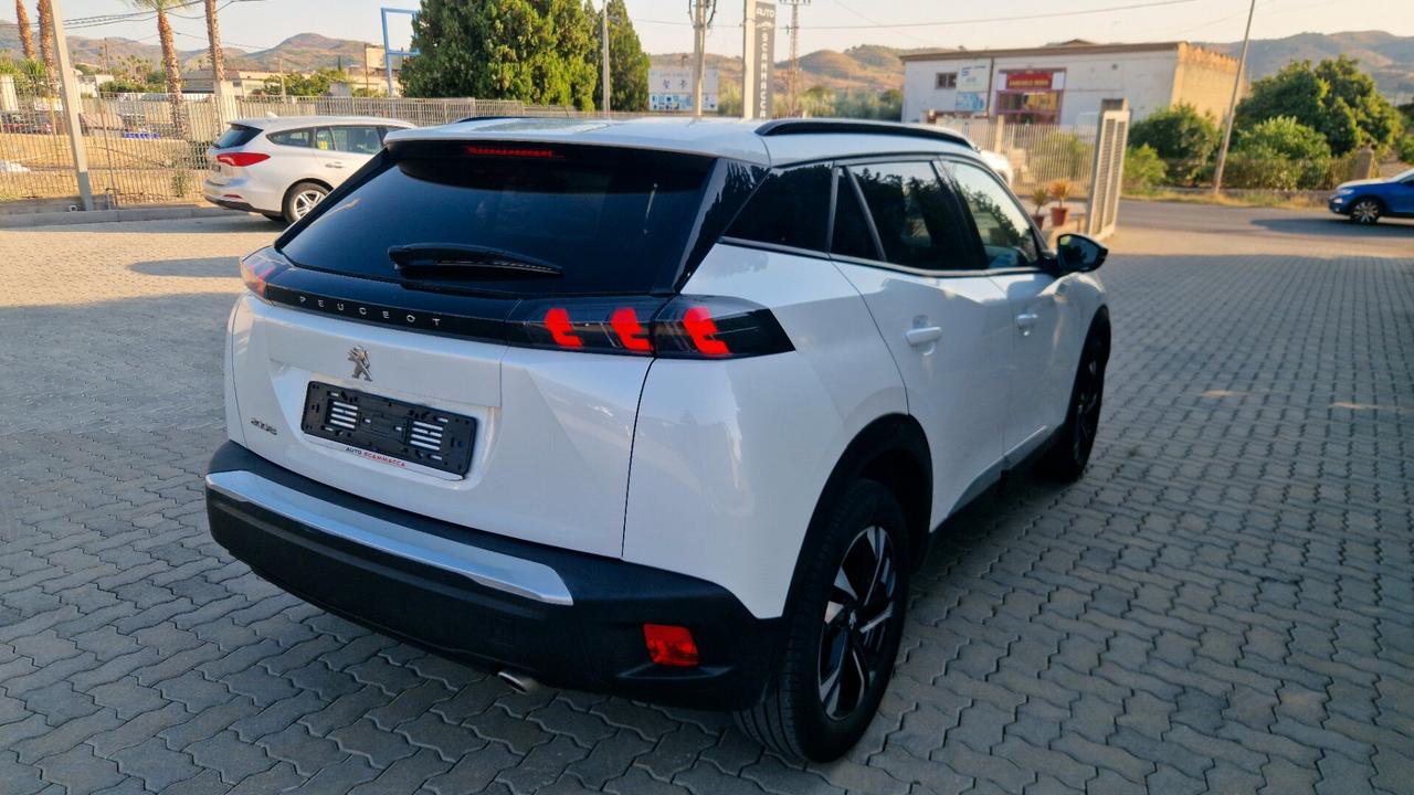 Peugeot 2008 BlueHDi 130 EAT8 Allure Pack 2022