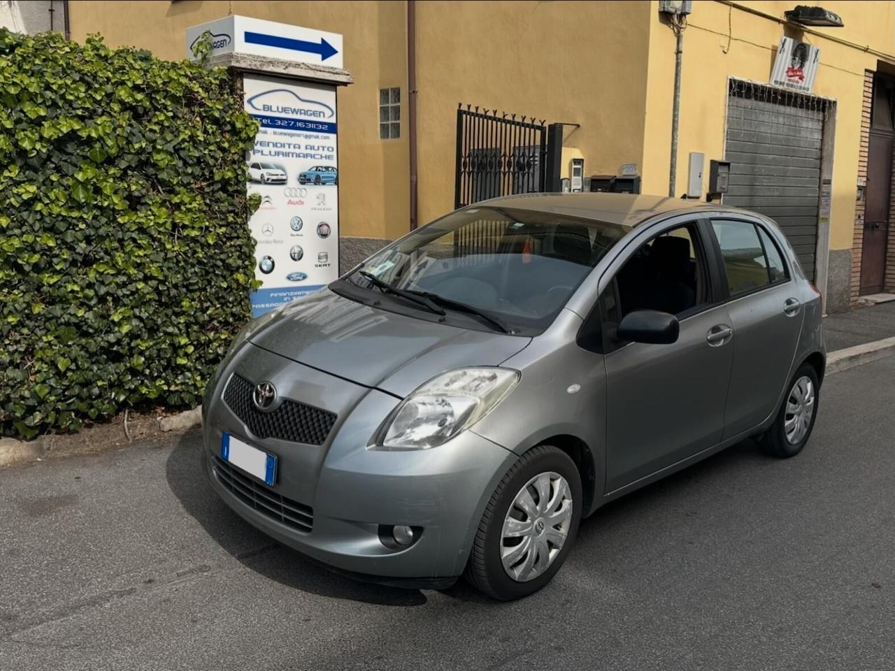 Toyota Yaris 1.3 Benzina 5 porte 87cv Ottima anche x NEOPATENTATI