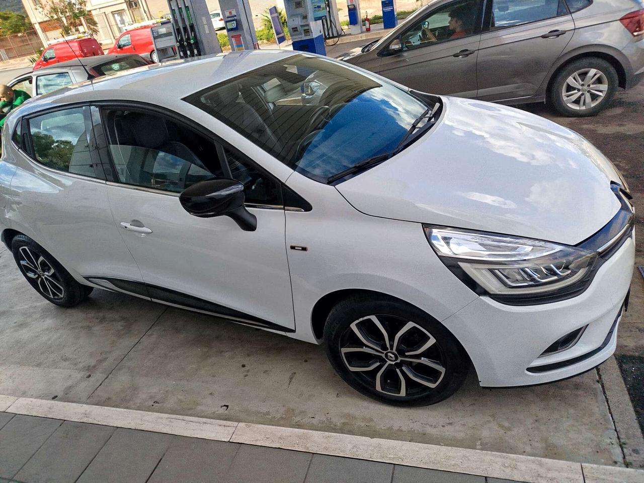 Renault Clio dCi 8V 90 CV 5 porte Moschino Intens