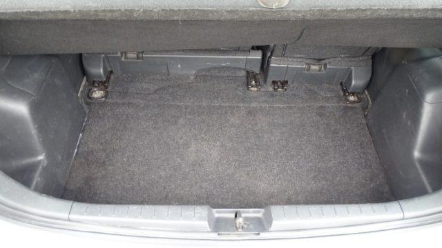 TOYOTA Yaris 1.300 100 cv, 5 porte, versione "Sol", Garanzia..