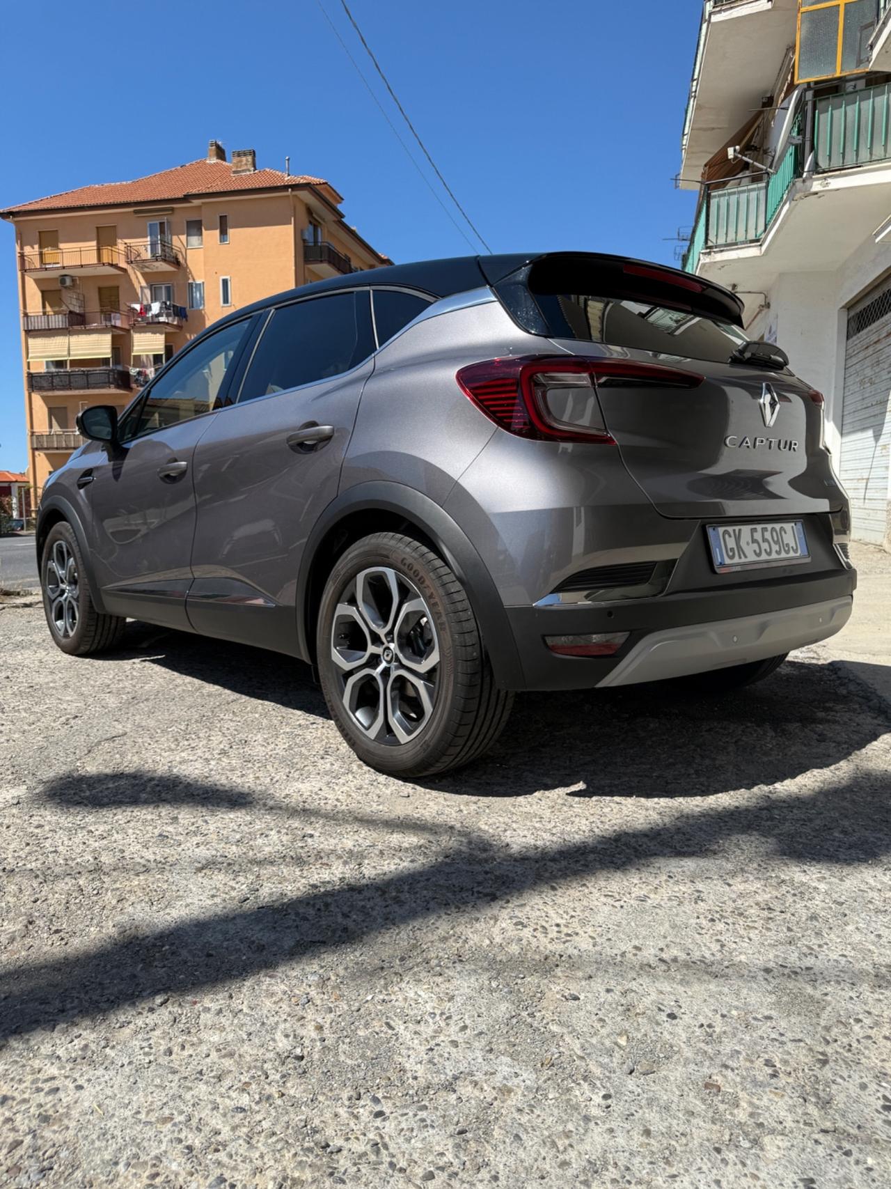Renault Captur Mild Hybrid Intens