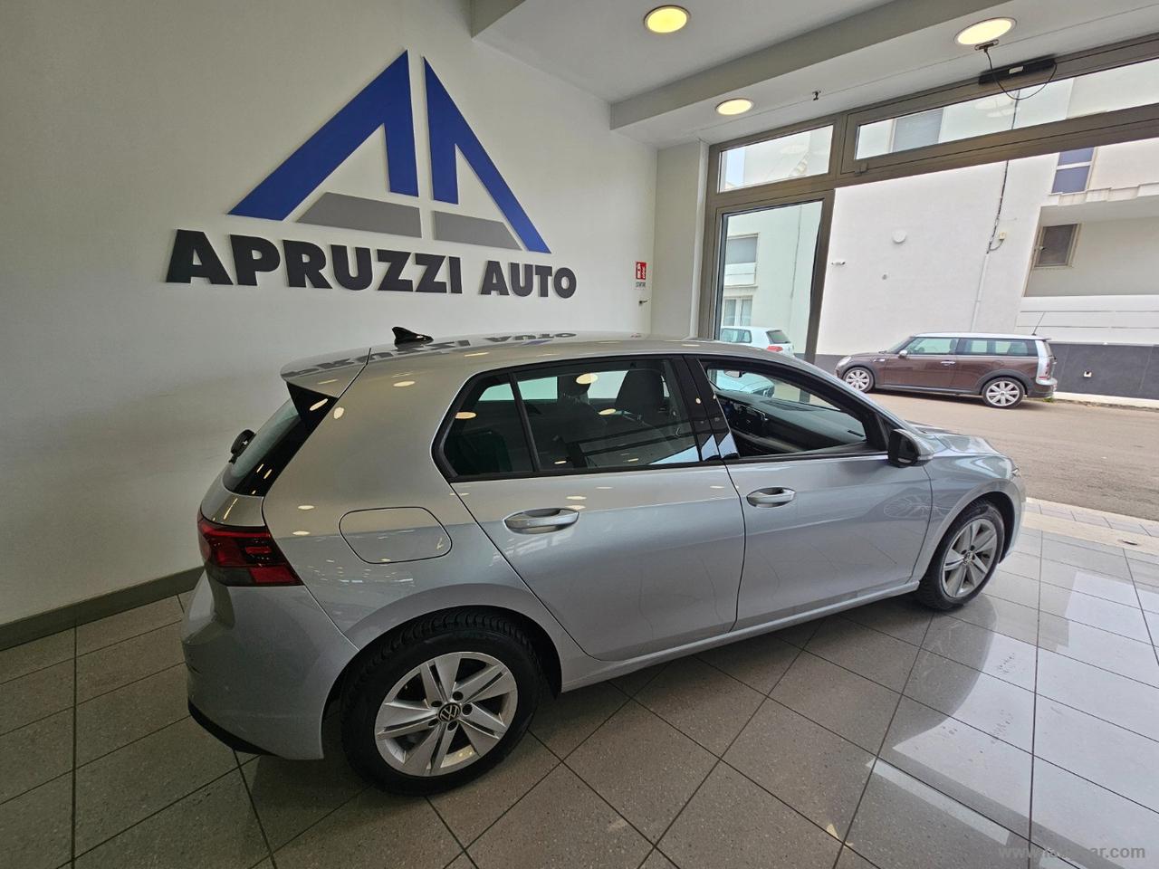 VOLKSWAGEN Golf 2.0 TDI 115 CV SCR Life