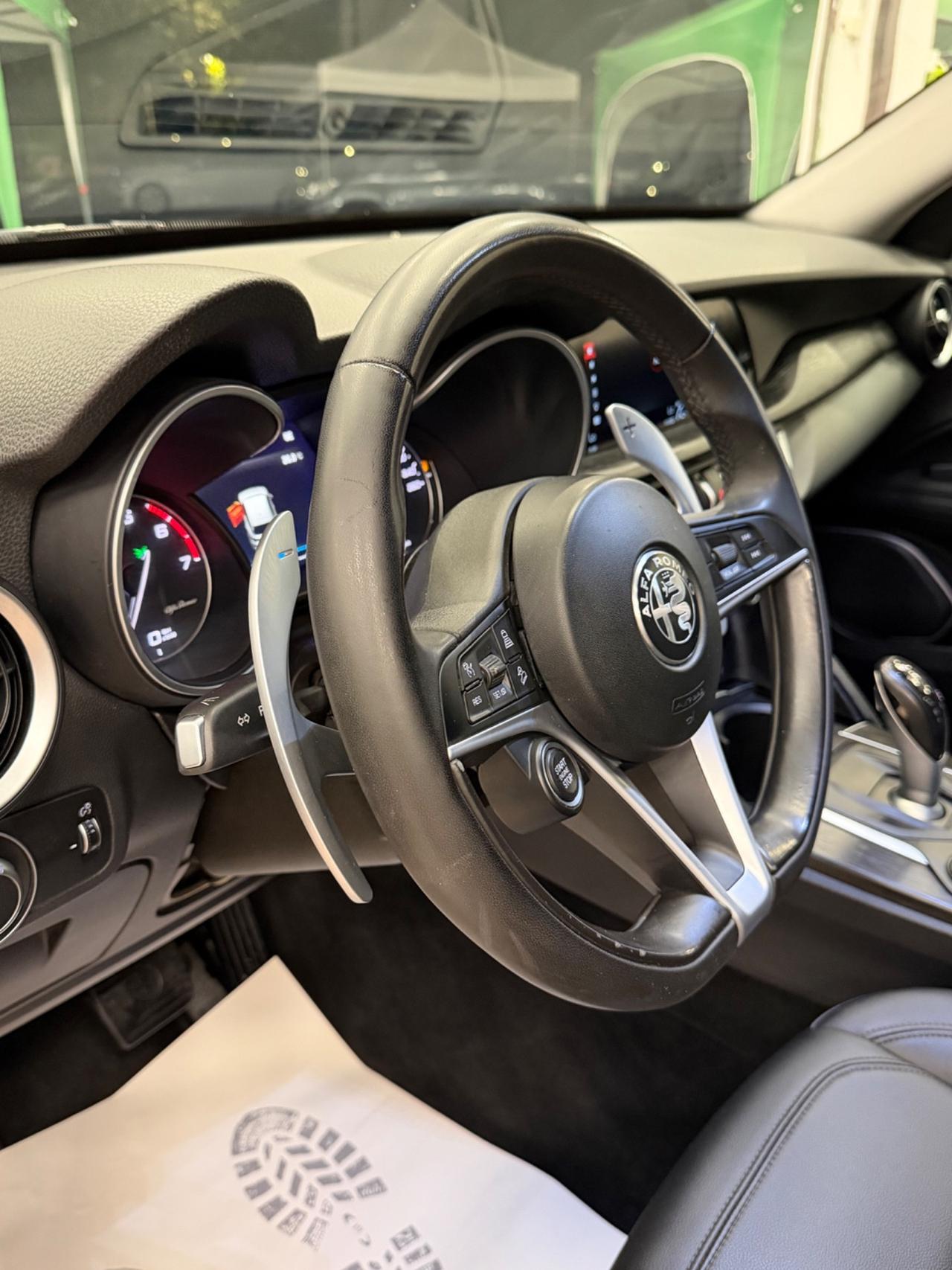 Alfa Romeo Stelvio 2.0 Turbo 200 CV AT8 Q4 B-Tech