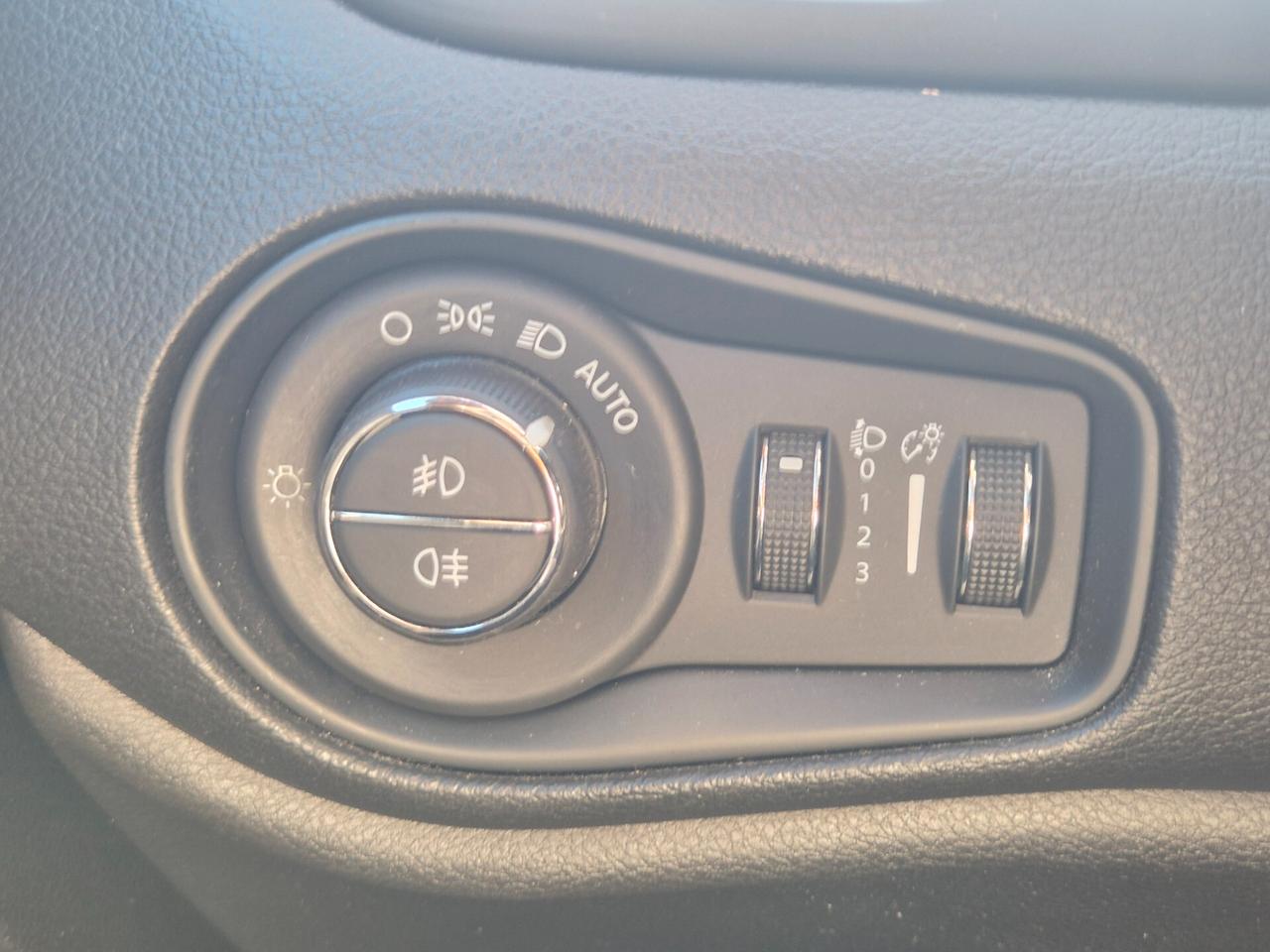 Jeep Renegade 1.6 Mjt DDCT 120 CV Limited NIGHT EDITION