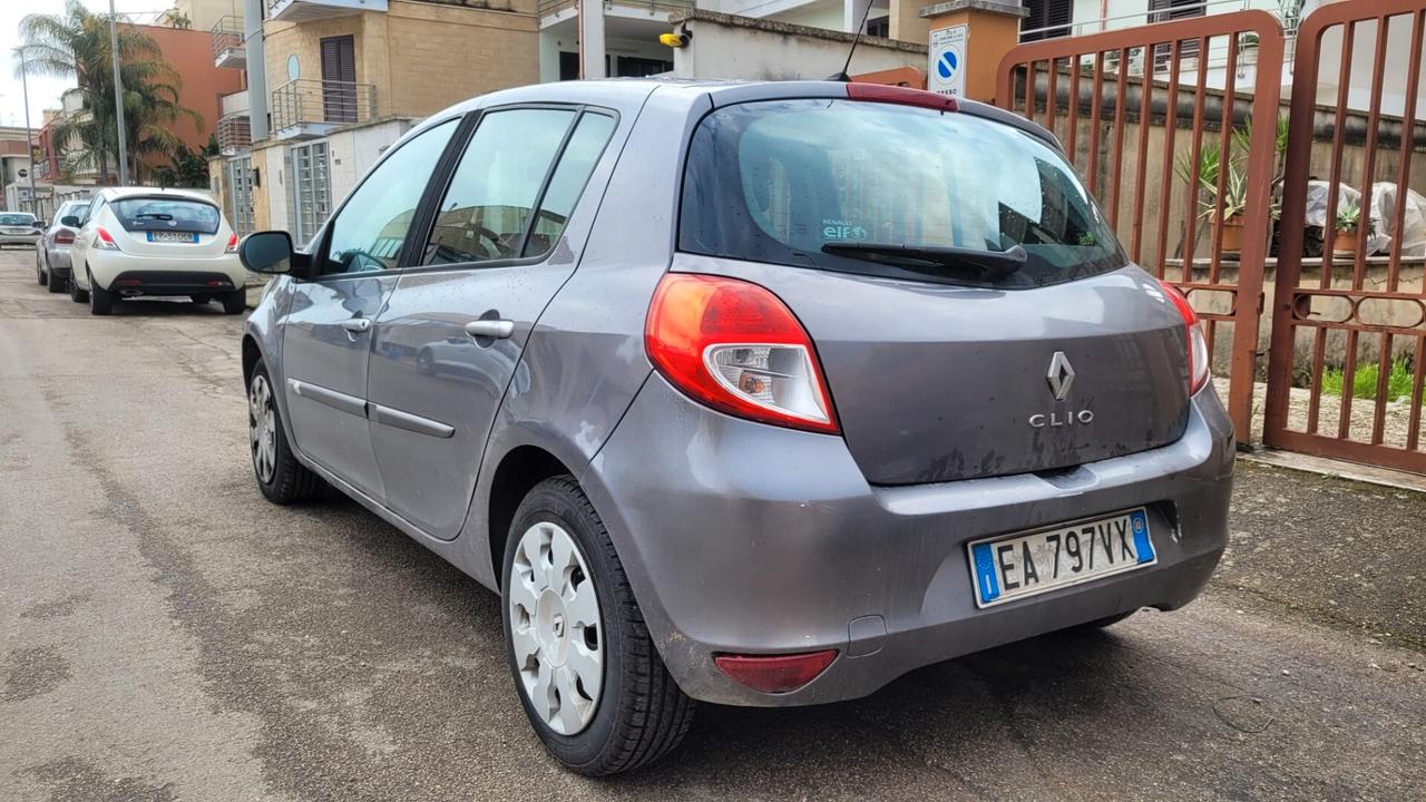 RENAULT Clio 1.2 Benzina/GPL 5p 75 CV *NAVI