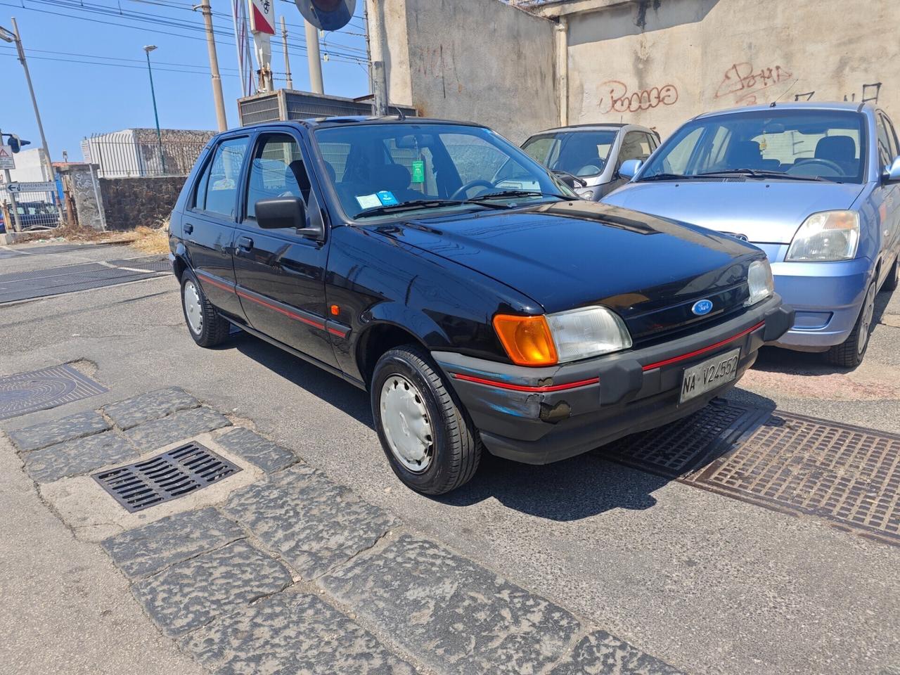 Ford Fiesta 1.1 5 porte Ghia