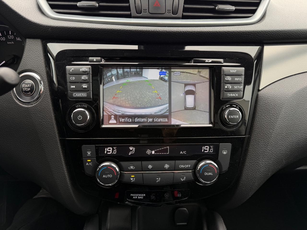 Nissan Qashqai 1.6 dCi 2WD XTronic Tekna+