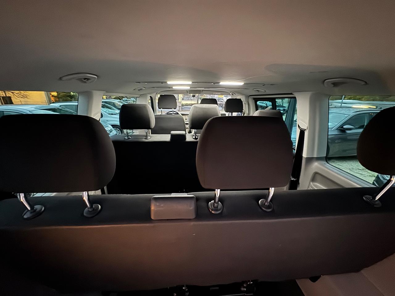 Volkswagen Caravelle 2.0 TDI 110CV 9 Posti Trendline