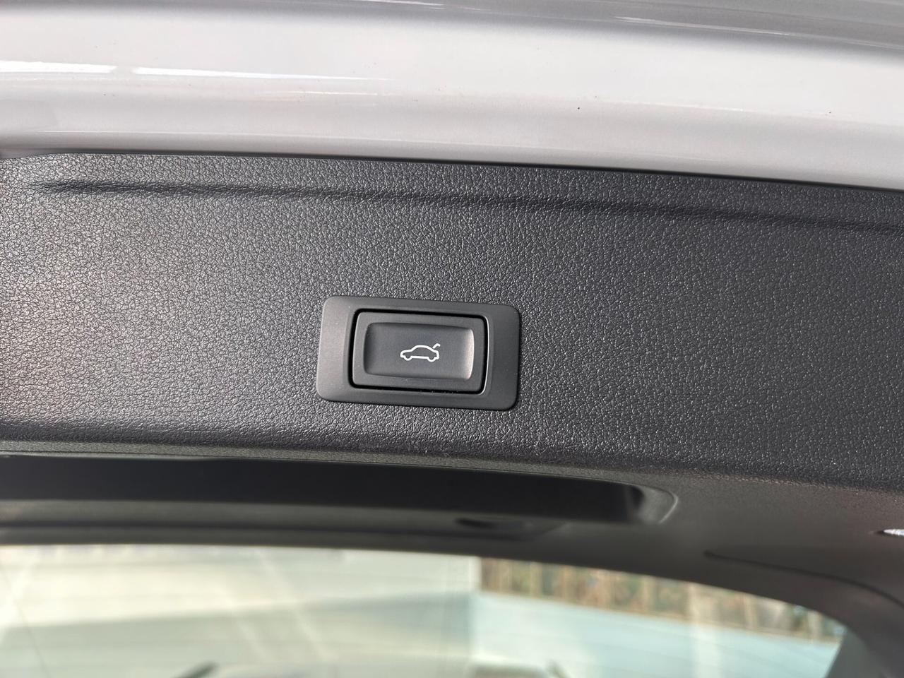Audi A4 Avant 2.0 TDI 150 CV S tronic Sport