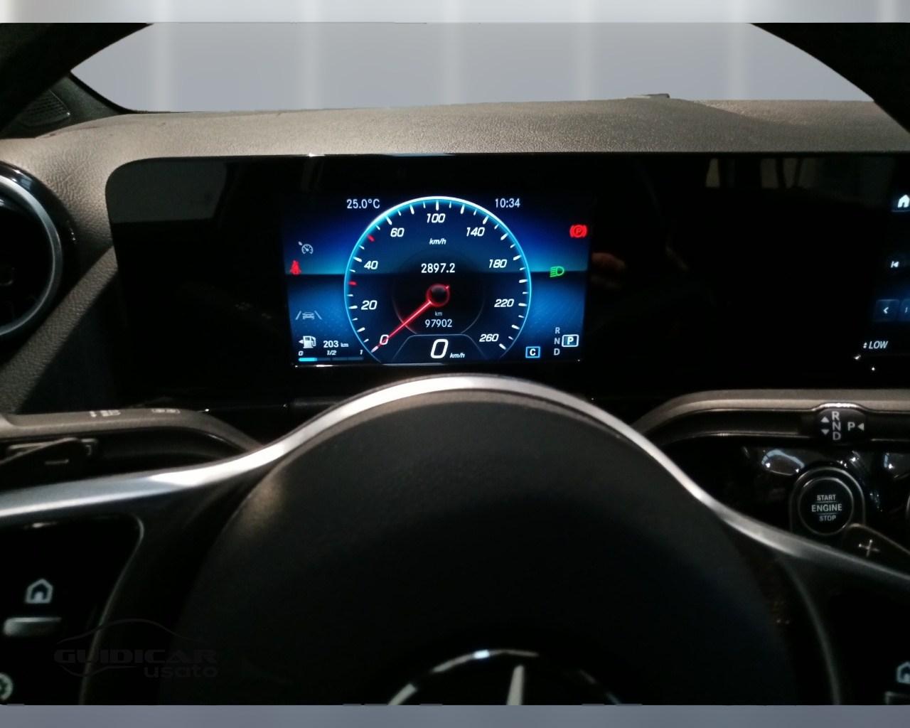 Mercedes-Benz GLA-H247 2020 - GLA 180 d Sport Plus auto