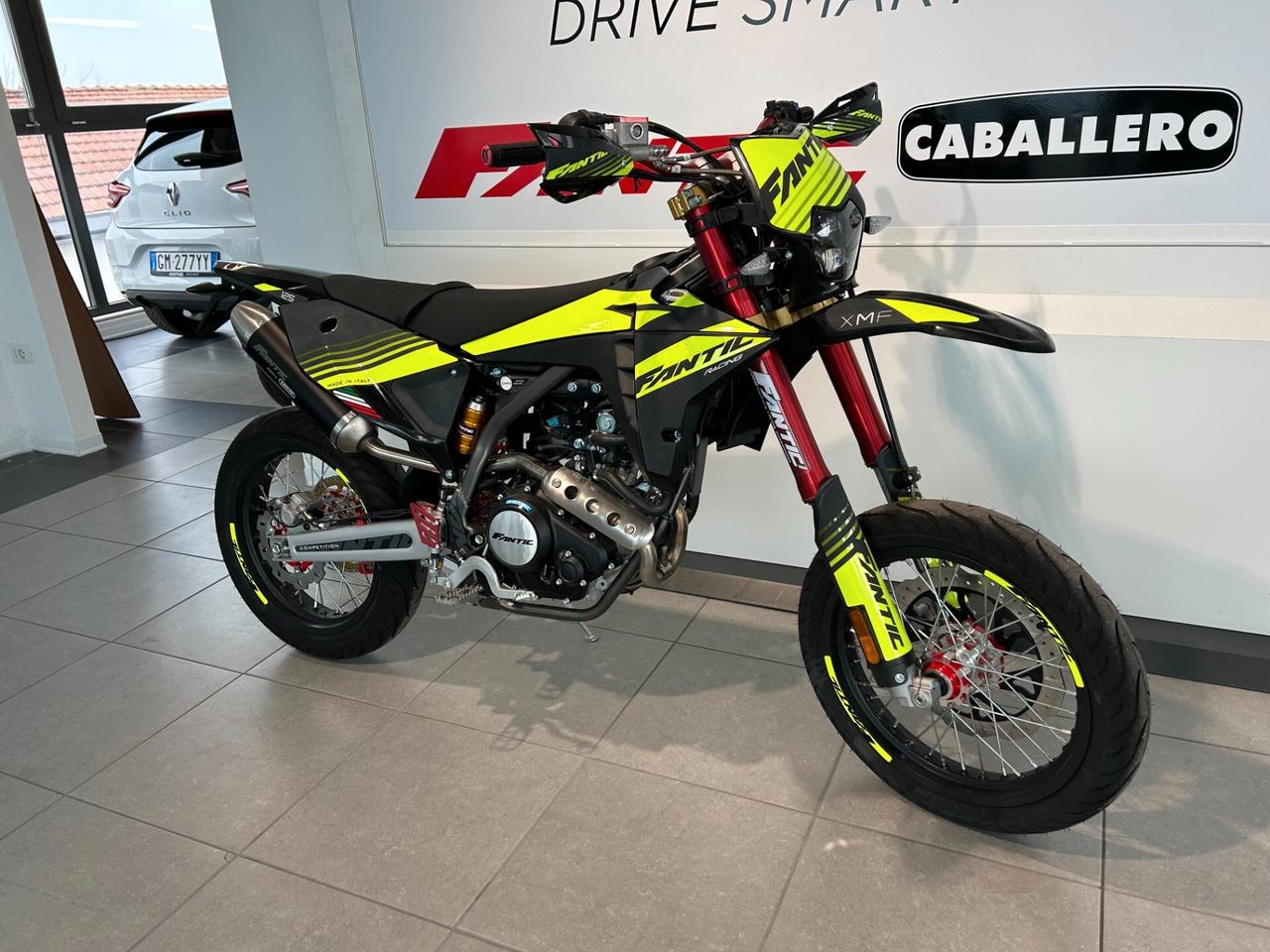 FANTIC XMF 125 MOTARD MY 23 COMPETITION KM0