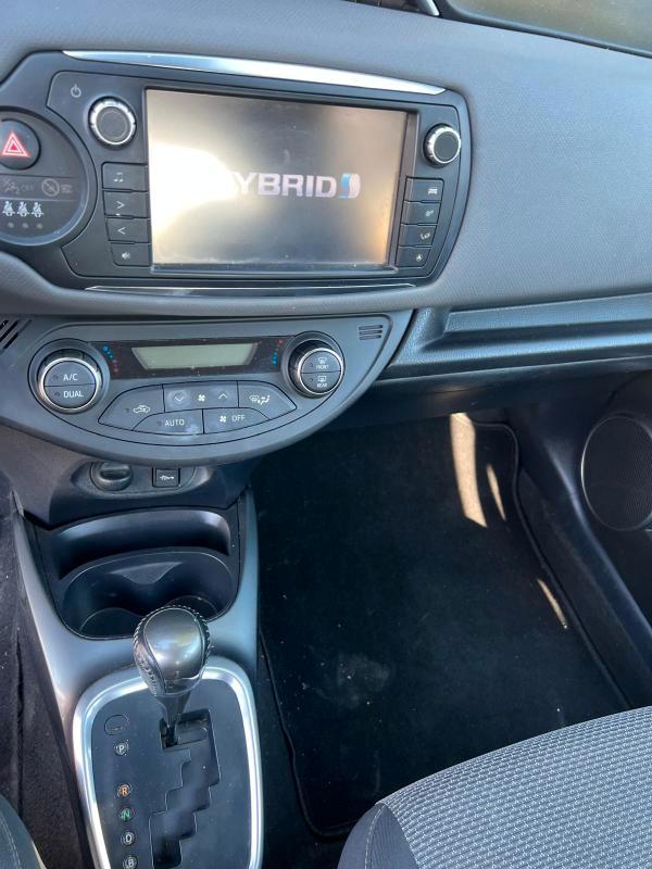 Toyota Yaris 5 Porte Yaris 5p 1.5h 65000KM.