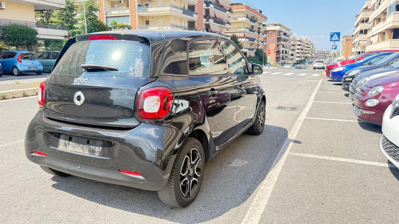 Smart ForFour 90 0.9 Turbo Prime LED NAVI PANORAMA PDC CERCHI 15 BLUETOOTH