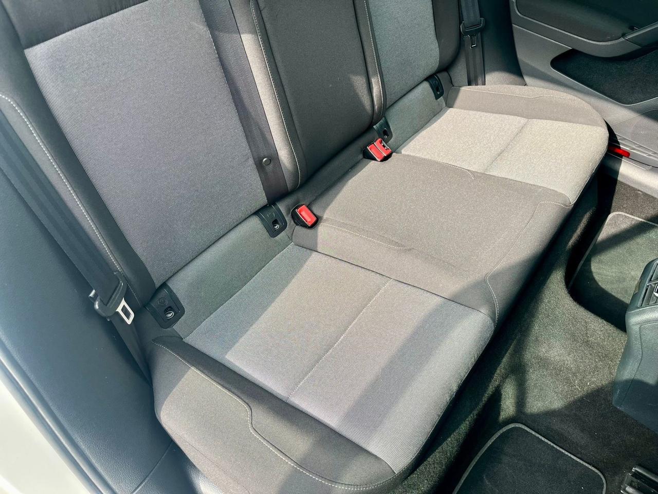 VW Golf 1.6tdi 90cv 2015 59.000km pari al nuovo