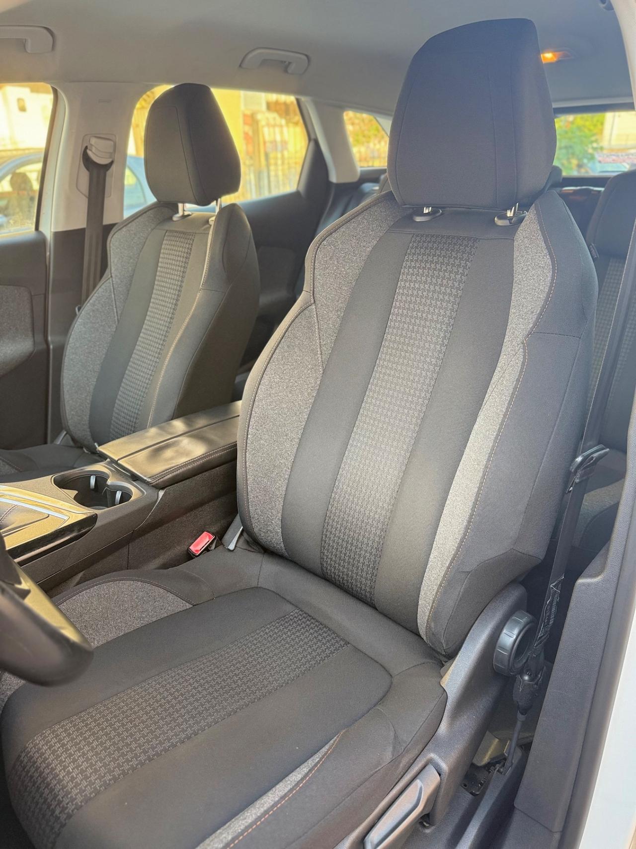 Peugeot 3008 1.5 Diesel Allure 131 Cv