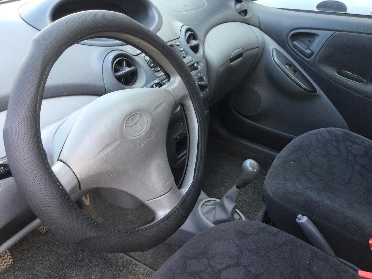 Toyota Yaris 1.0i 16V cat 3 porte Sol