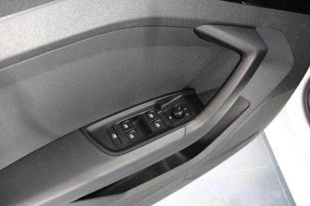 AUDI A1 SPB 1.0 TFSI 95 CV Identity Black