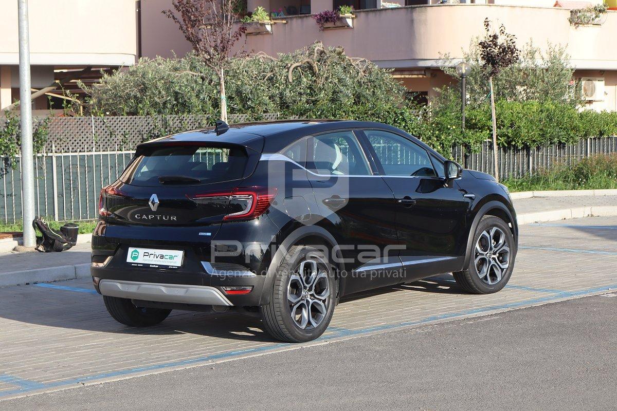 RENAULT Captur Plug-in Hybrid E-Tech 160 CV Intens