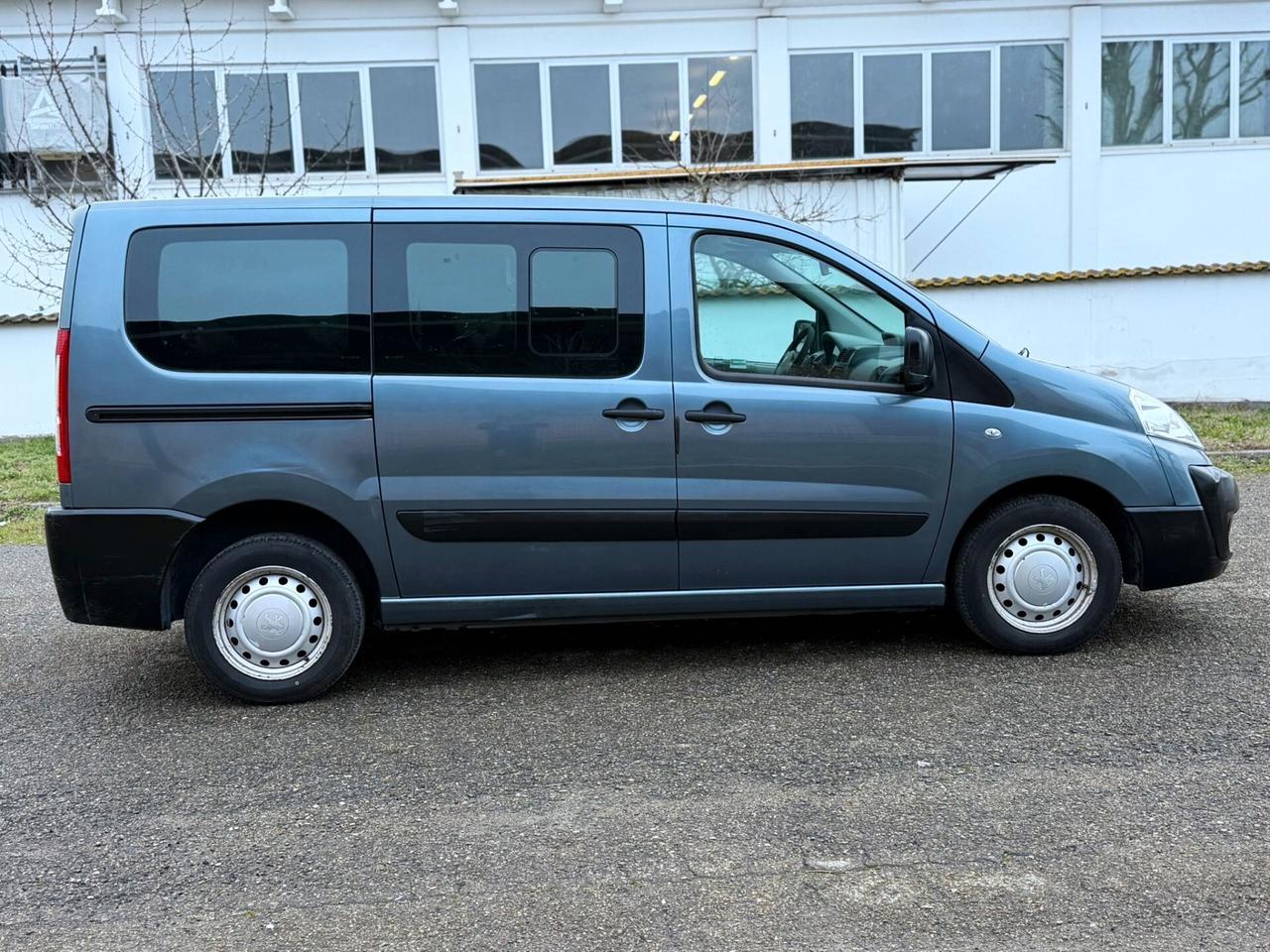 Peugeot Expert Tepee 2.0 HDi 9 POSTI