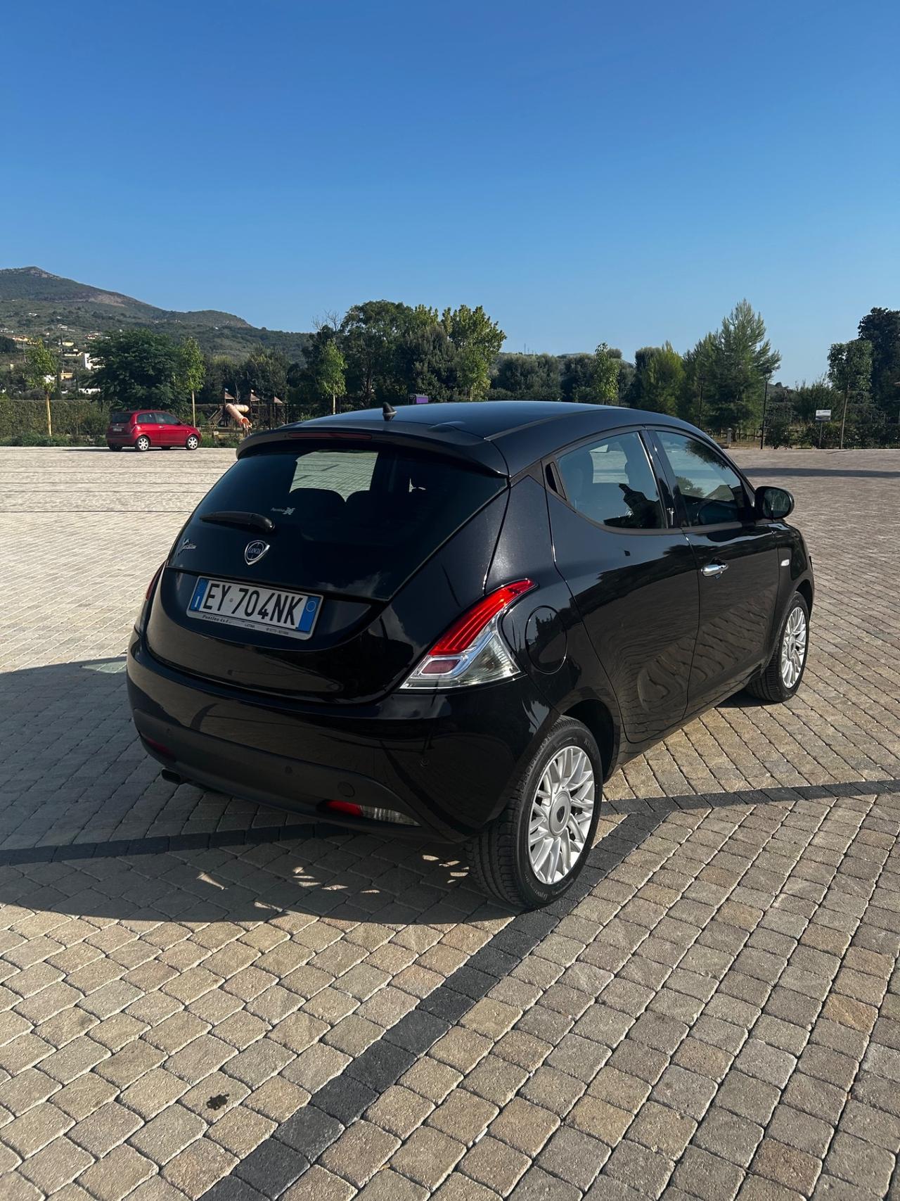 Lancia Ypsilon 1.3 MJT 16V 95 CV 5 porte S&S Elle