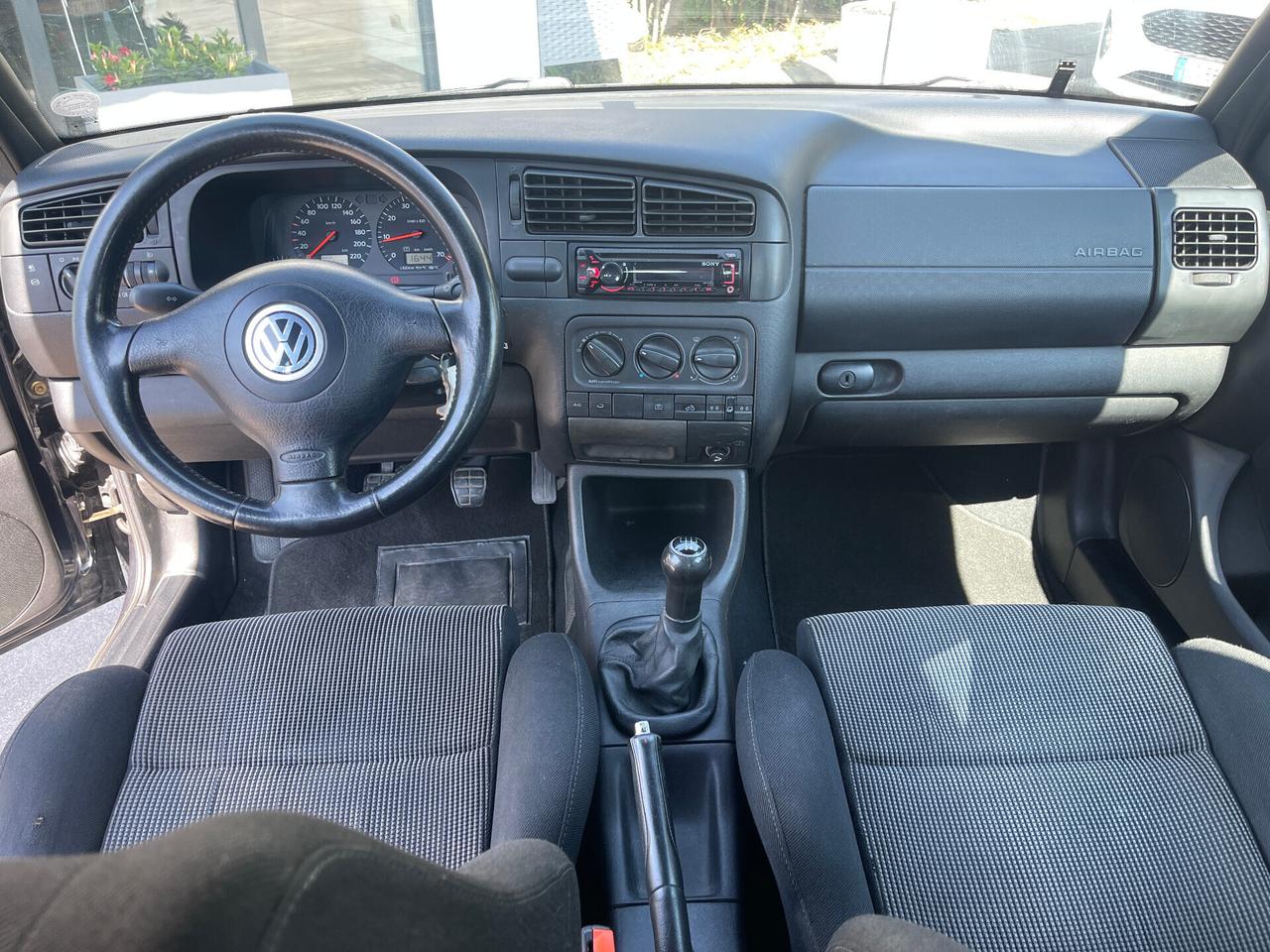 VW Golf 1600 Cabriolet 3 porte ASI - CRS