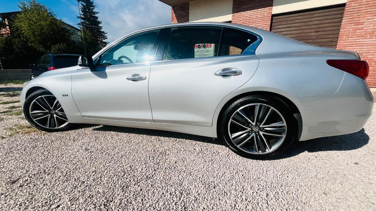 Infiniti Q50 2.2 diesel AT Sport