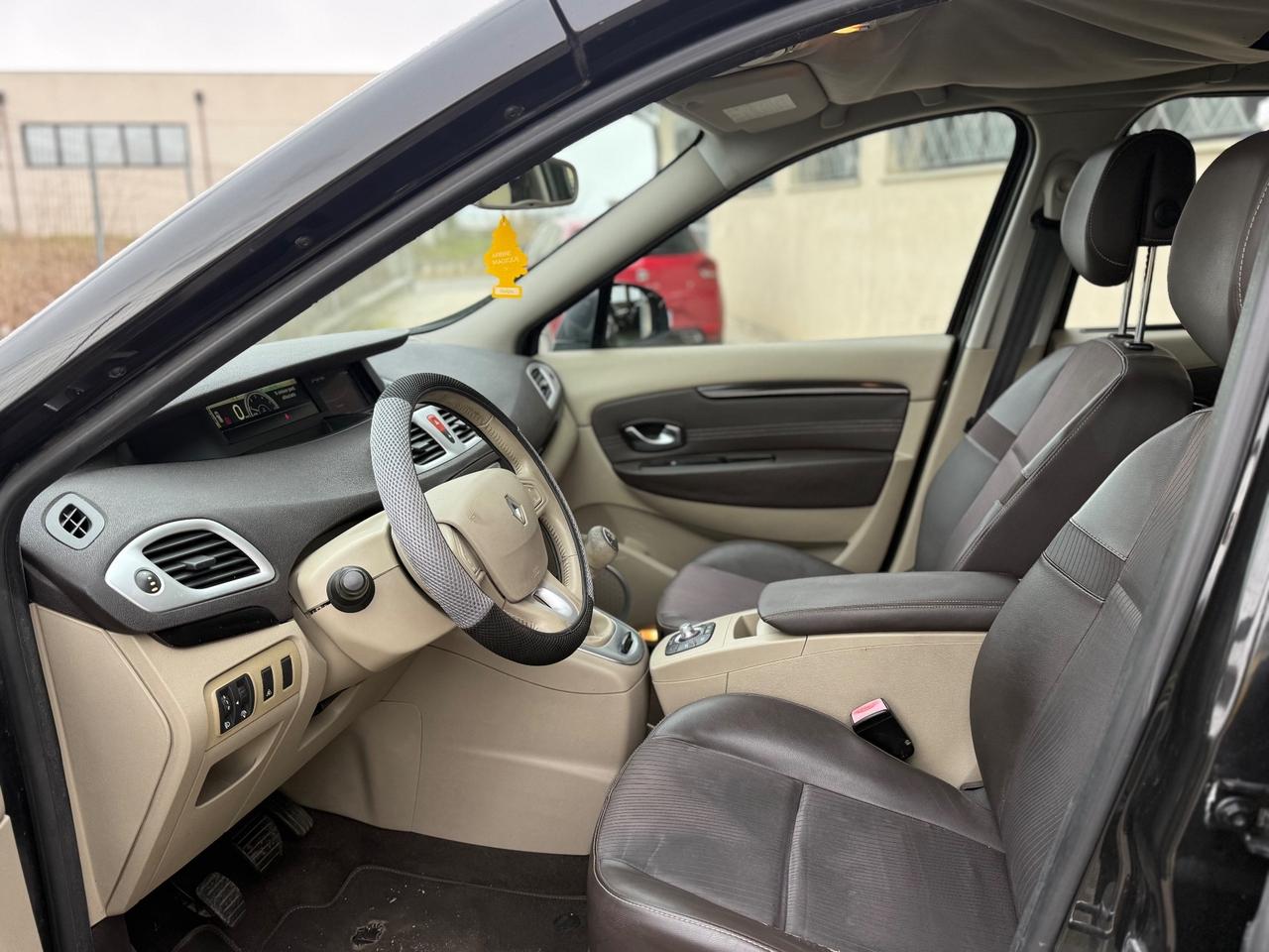 Renault Scenic Scénic X-Mod 1.5 dCi 110CV Luxe